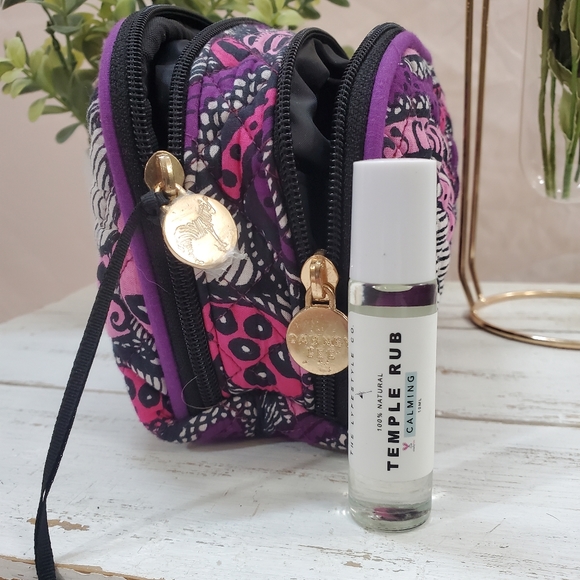 Dabney Lee Makeup Case & The Lyfestyle Co. Temple Rub Calming EssOil. Bundle - Picture 8 of 12